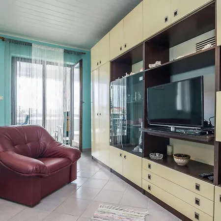 Nada By Interhome *